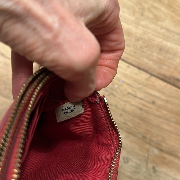 Vintage Coach Red Leather Wristlet – Genuine Leather, 6.5" x 4" – Preppy Classic - Picture 11 of 12